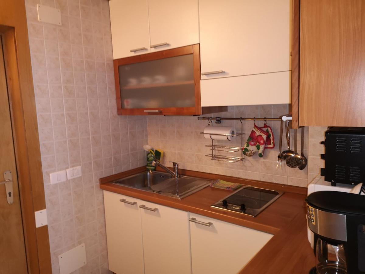 Garda Apartments In Euroresidence Exteriör bild
